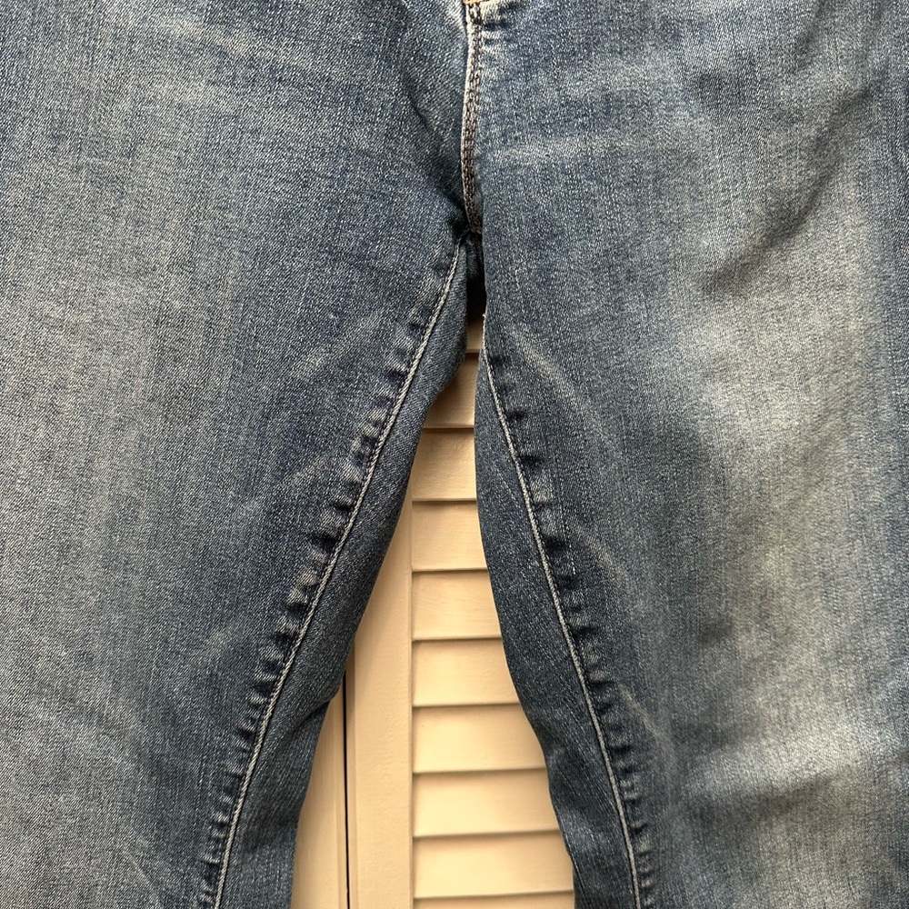 Mother jeans. 
The weekender. 
Flare leg. 
Worn a few times. - Picture 7 of 8
